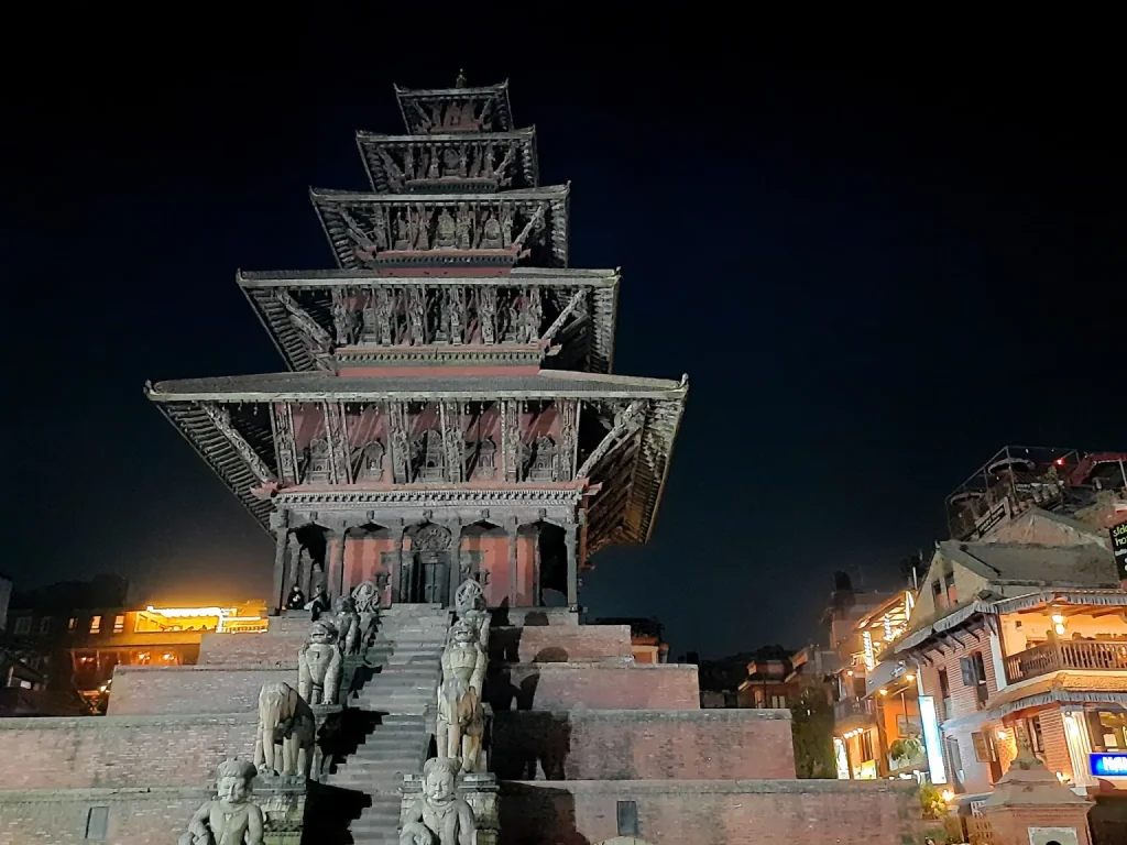 nyatapola temple bhaktapur
