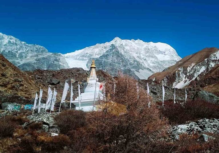 Village on the way from Dhunche to Gosaikunda trek